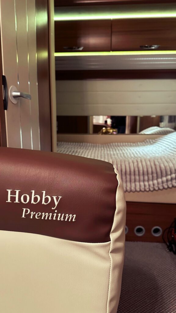 Актерский вагон Премиум - Hobby Premium